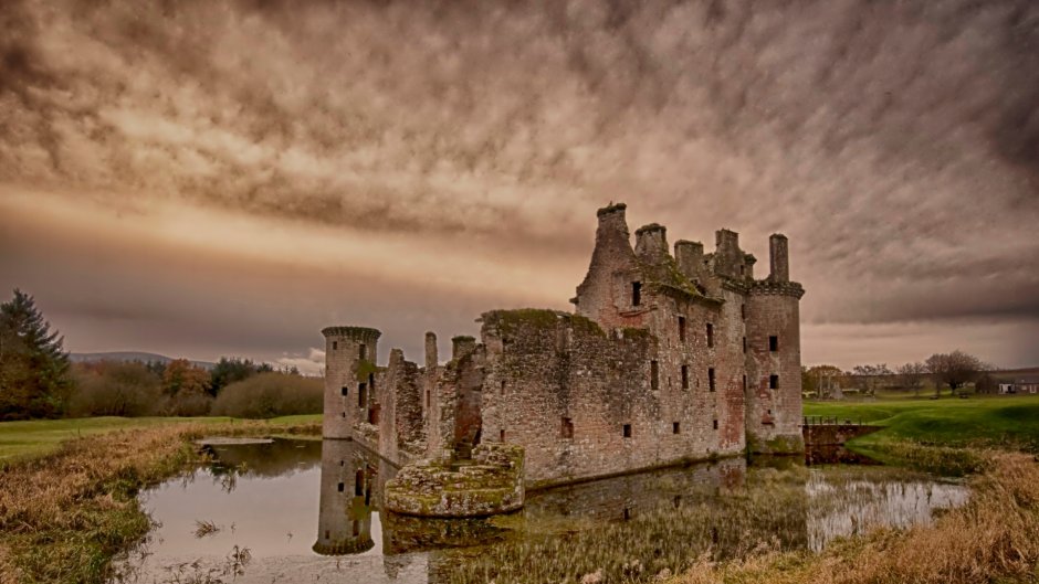Замок Керлаверок Шотландия