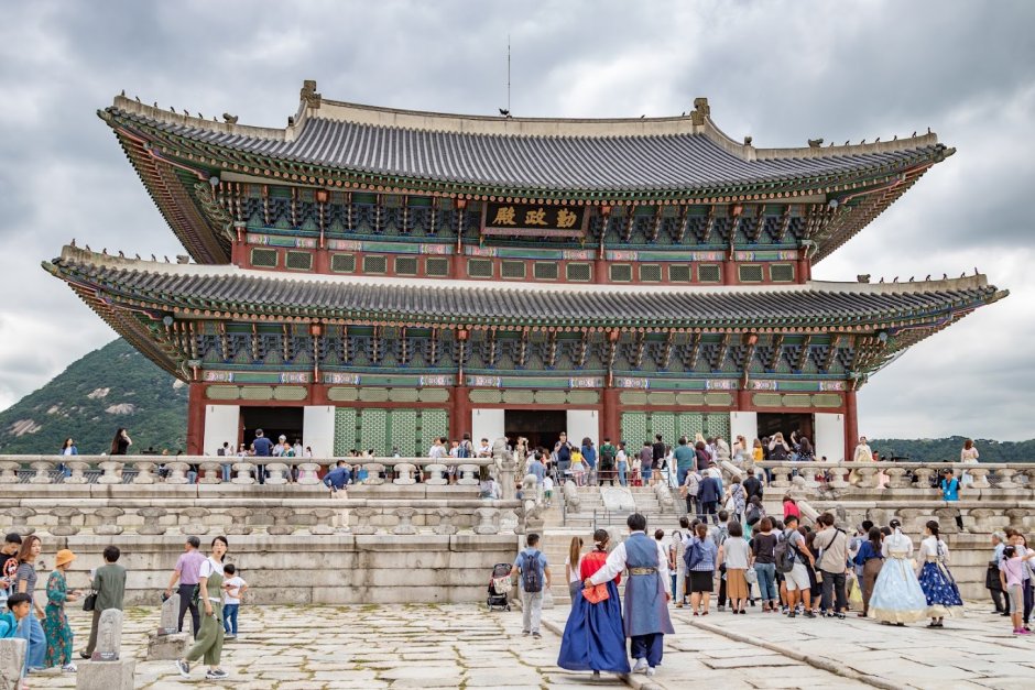 Королевский дворец кёнбоккун в Сеуле