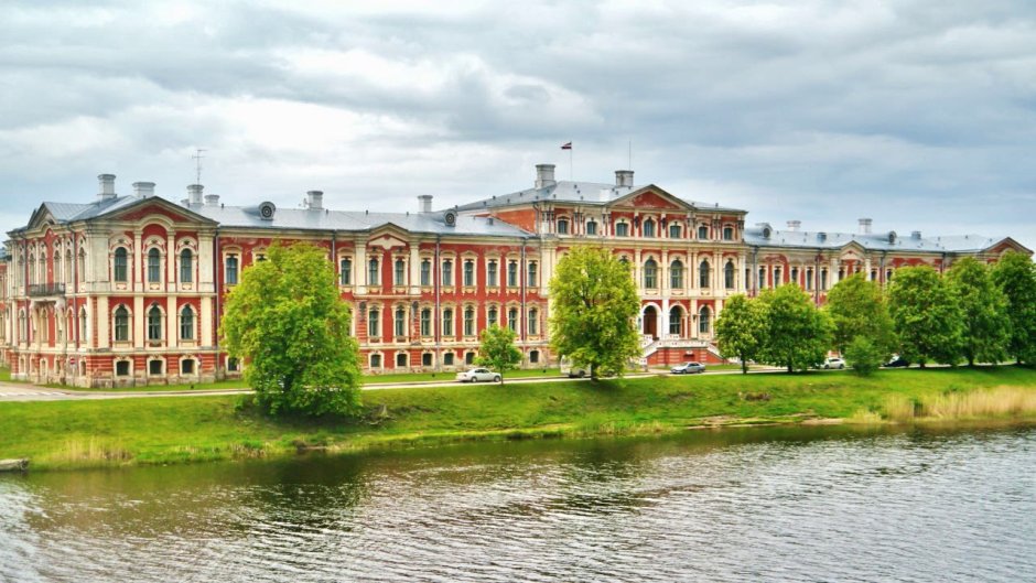 Елгавский дворец Латвия