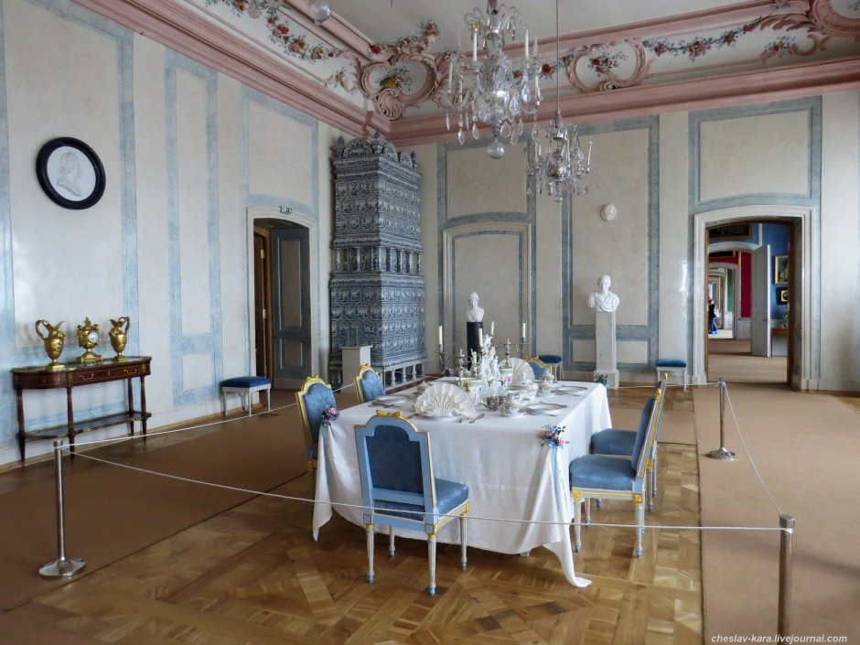 Рундальский дворец белый зал