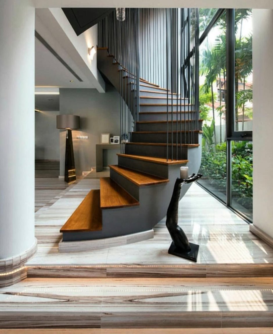 Монолитные лестницы в частном доме на 2 этаж