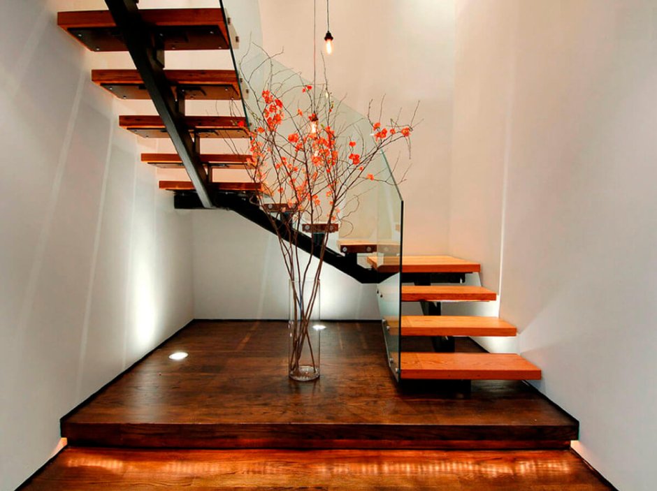 Лестницы с деревянными ступеньками в стиле лофт