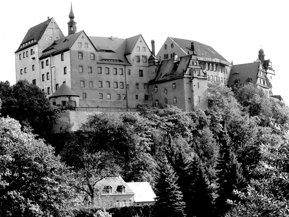 Замок Августусбург