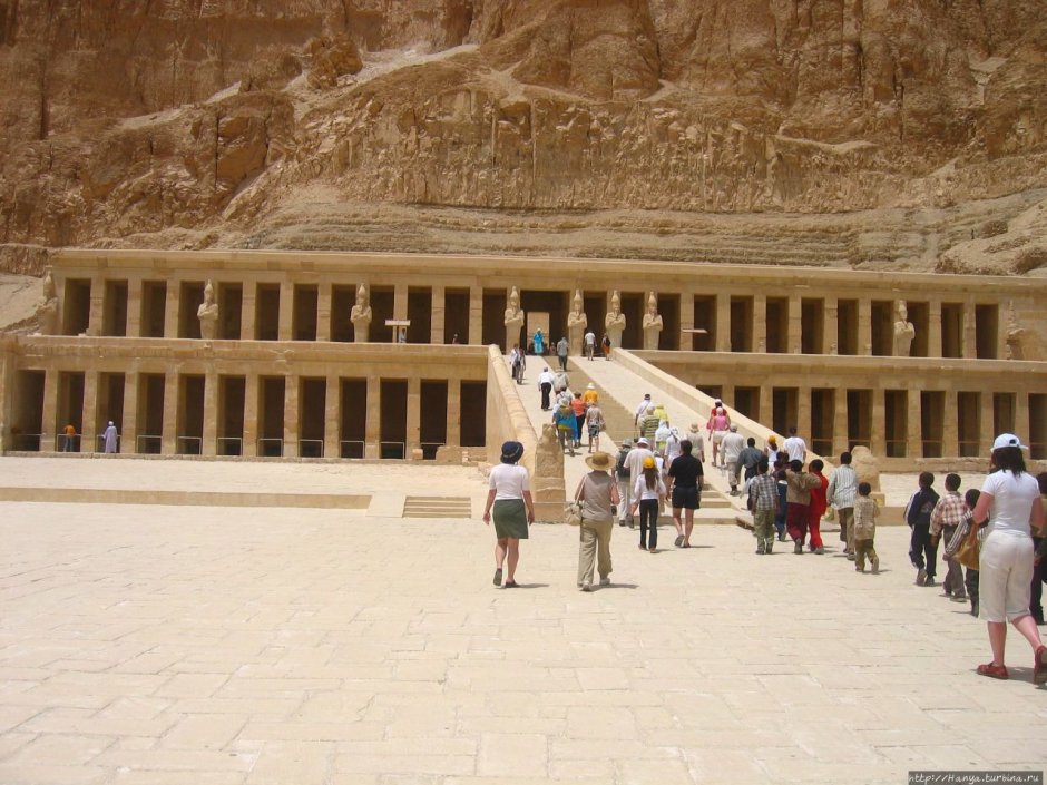 Дворец Хатшепсут в Египте