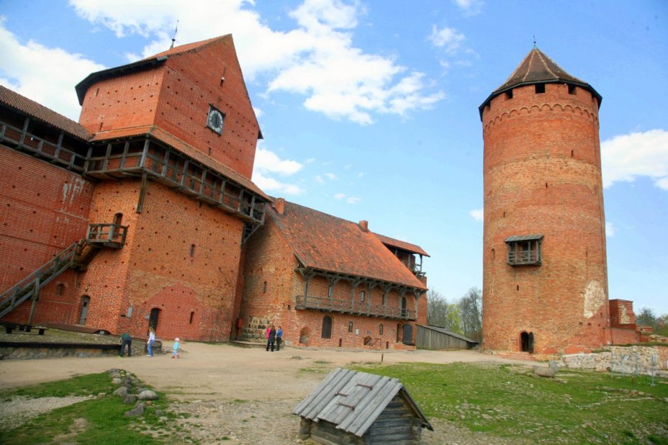 Замок Турайда в Латвии