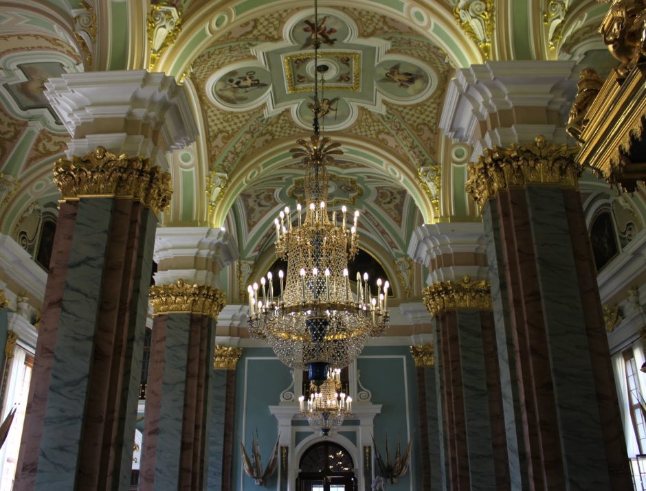 Большая Церковь зимнего дворца Дворцовая площадь