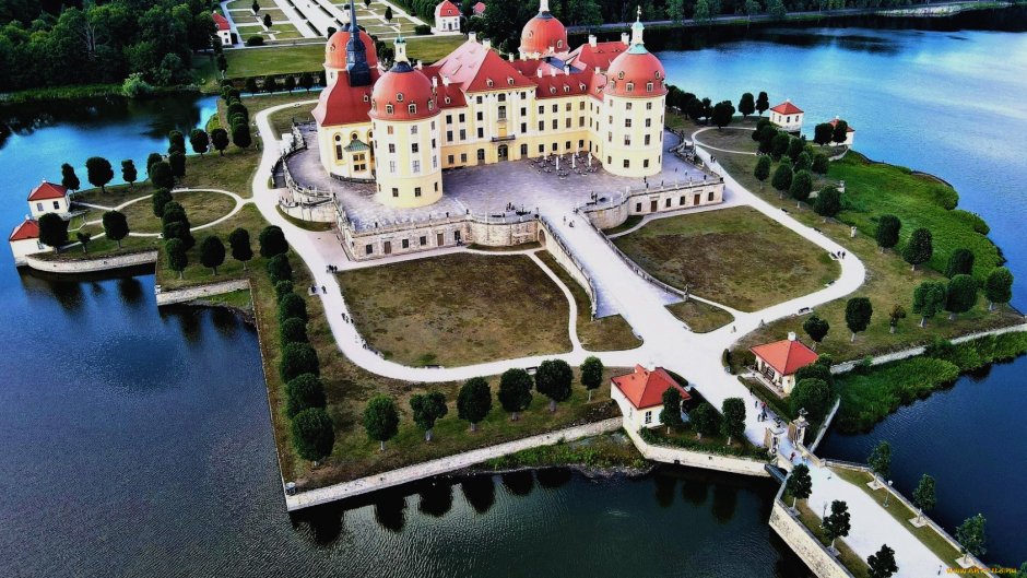 Охотничий замок Морицбург