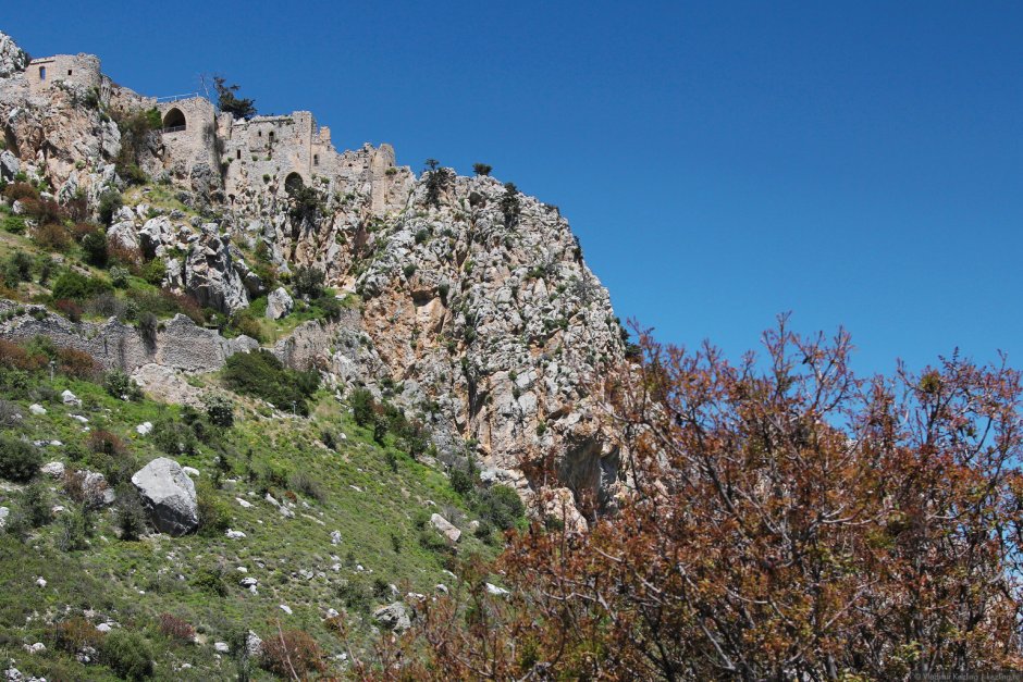 Замок Святого Иллариона Северный Кипр