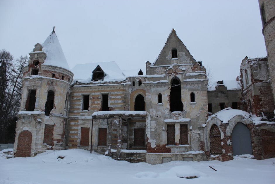 Замок Понизовского