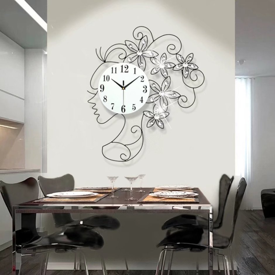 Красивые настенные часы в гостиную