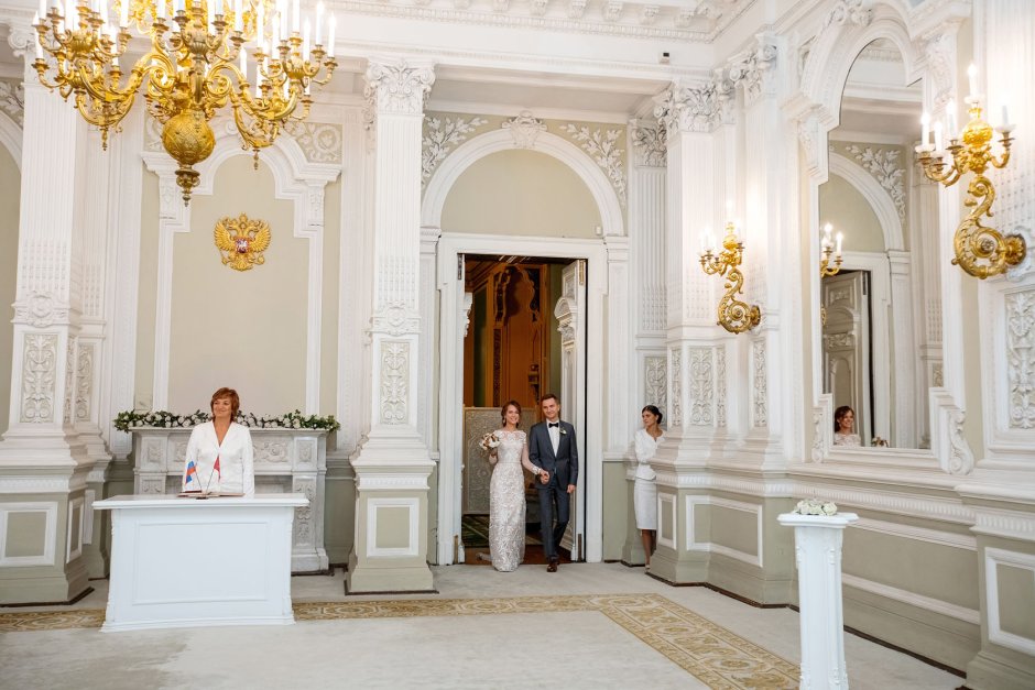 Дворец бракосочетания на английской набережной в Санкт-Петербурге