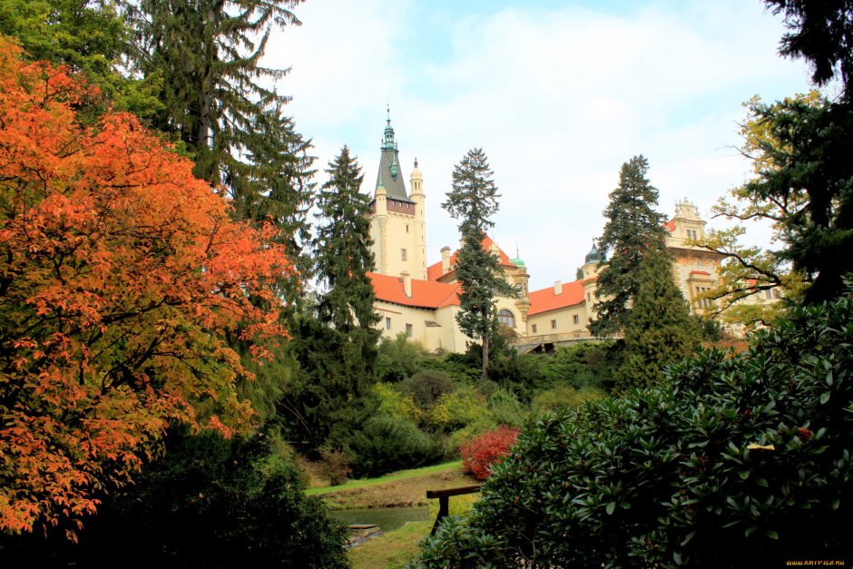 Замки Чехии обои 393 на 890