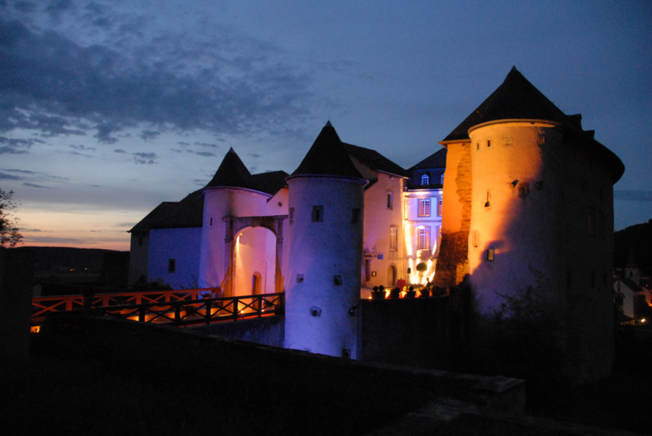 Замок Chateau de Bourglinster