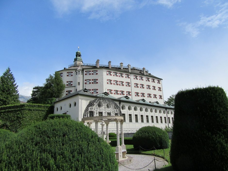 Замок Амбрас Инсбрук внутри