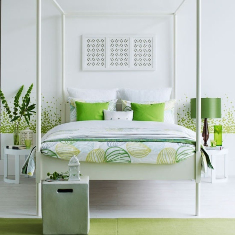 Спальня с зелеными акцентами