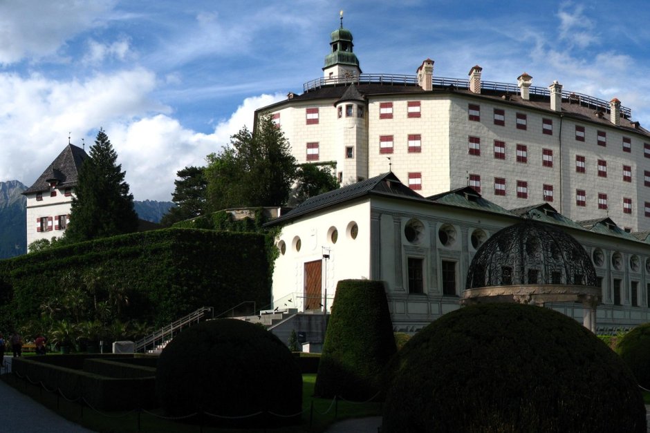 Окрестности Инсбрука, Австрия замок