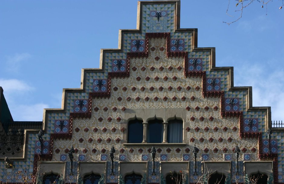 Дворец Гуэля крыша