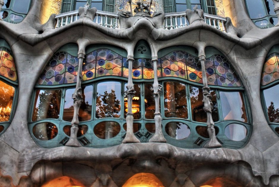 Дом костей Гауди в Барселоне