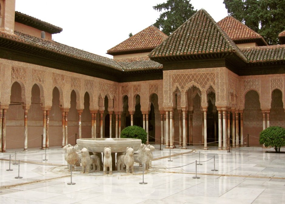 Львиный дворик Альгамбра