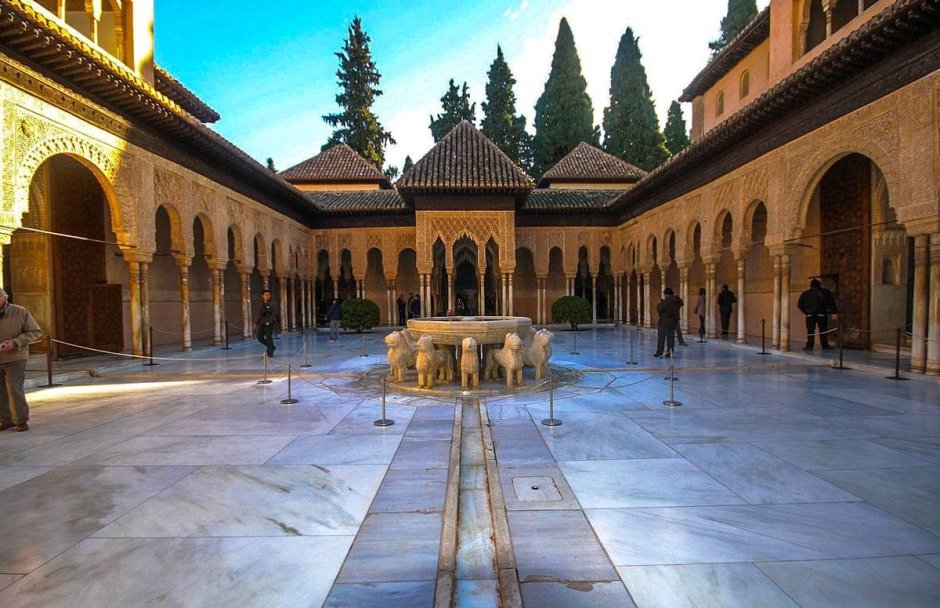 Львиный дворец Альгамбра