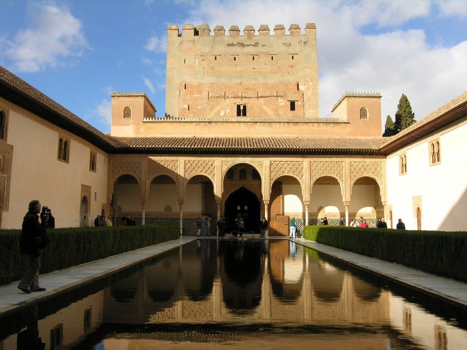 Академия художеств кабинет Альгамбры
