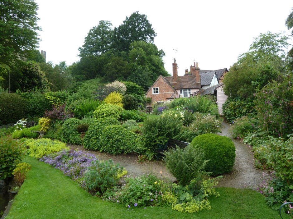 Сад в английском пейзажном стиле