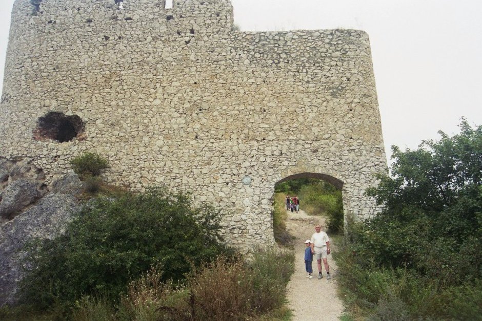 Чахтицкий замок Батори