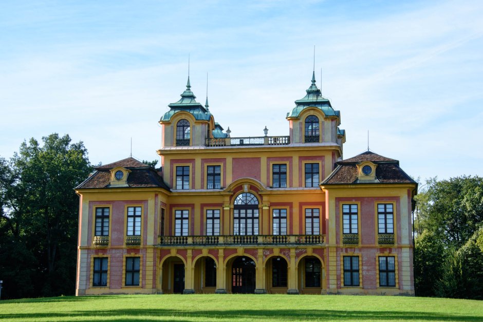 Архитектурный стиль дворец Монрепо Людвигсбург