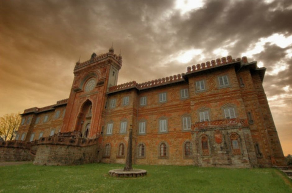Замок Саммеццано Тоскана