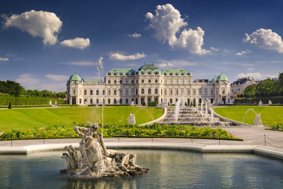 Замок Бельведер Австрия фонтаны