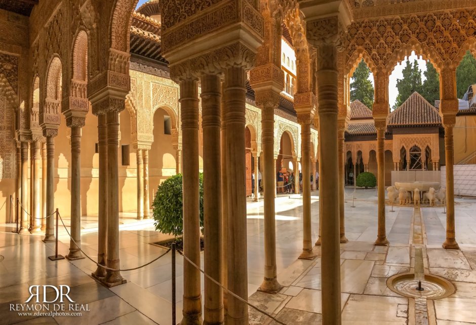 Дворец Альгамбра Марокко