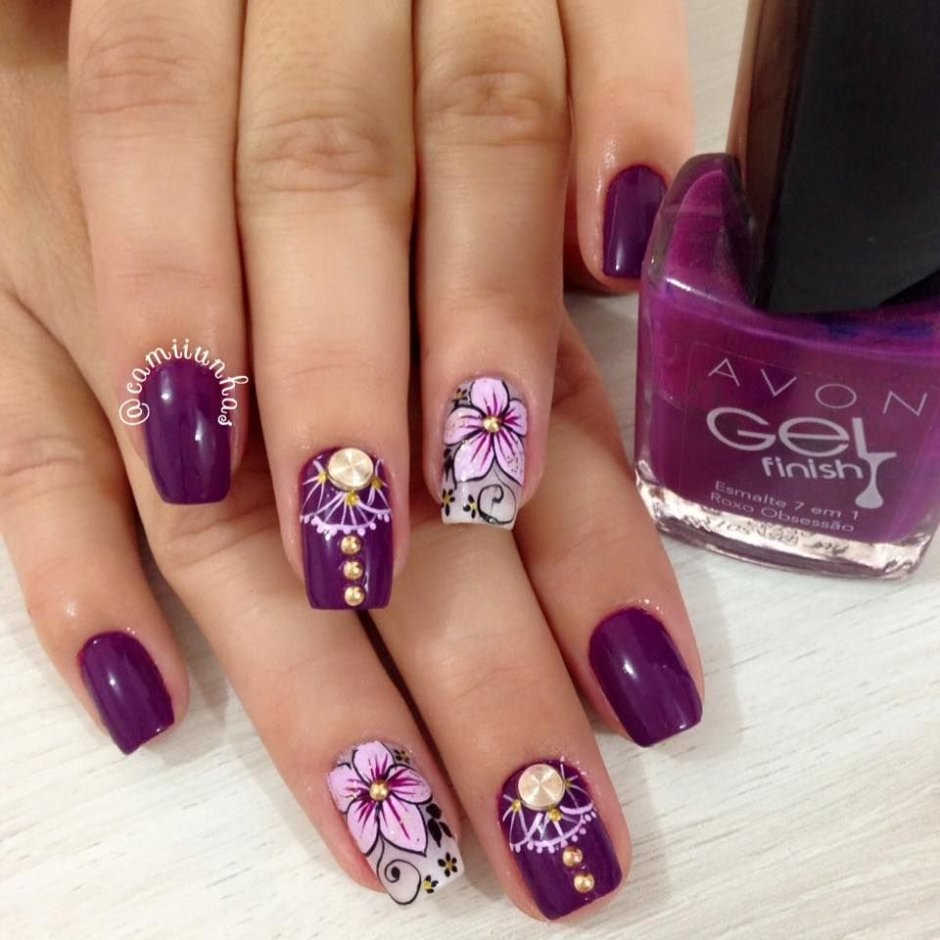 Фиолетовые ногти с рисунком