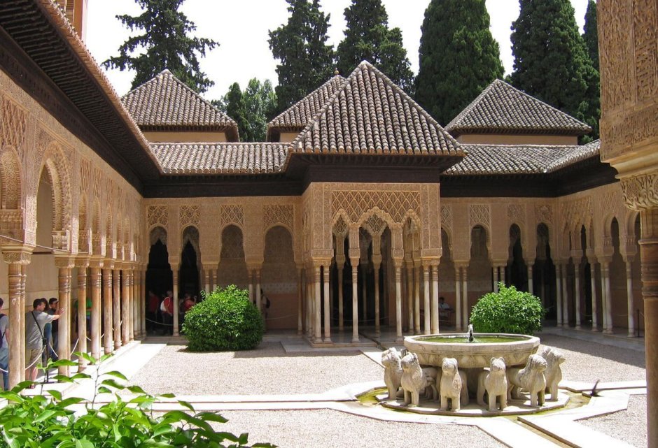 Дворец Комарес Альгамбра