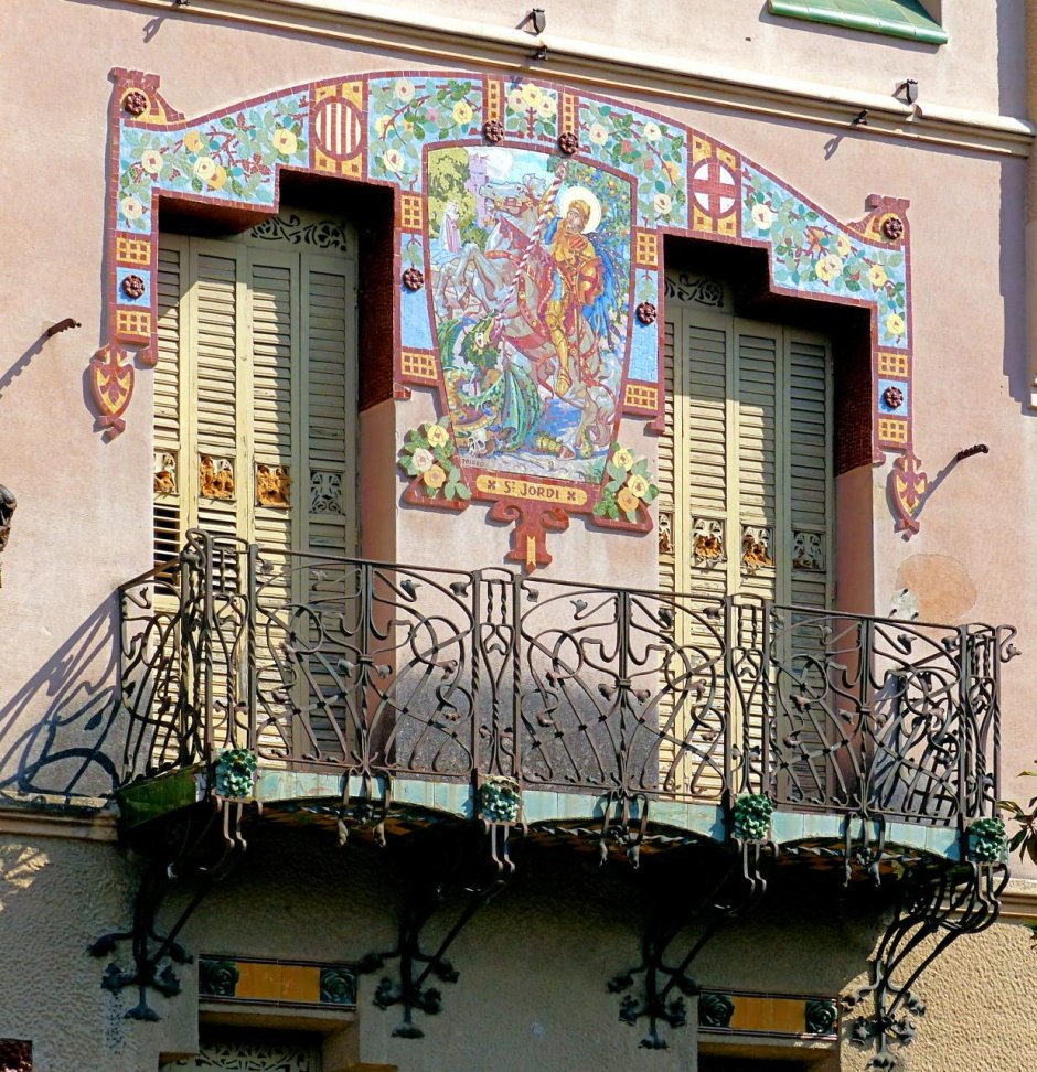 Мозаика на фасадах домов