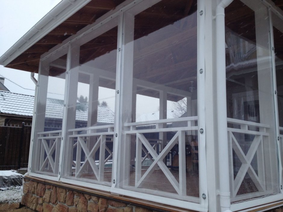 Прозрачные шторы для террасы