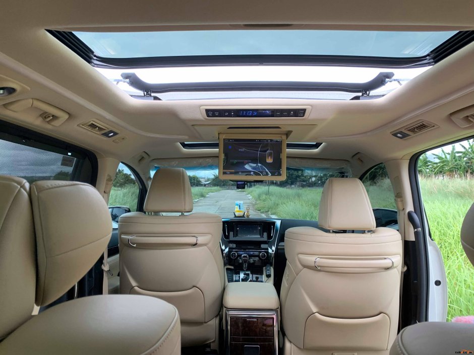 Toyota Alphard 2017 салон