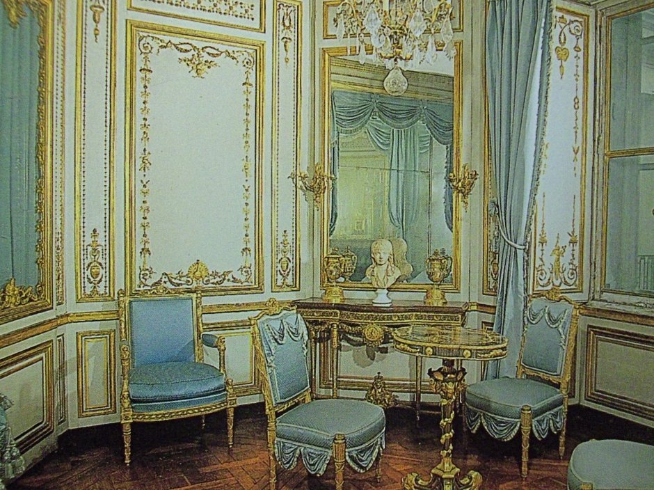 Рококо спальня Марии Антуанетты