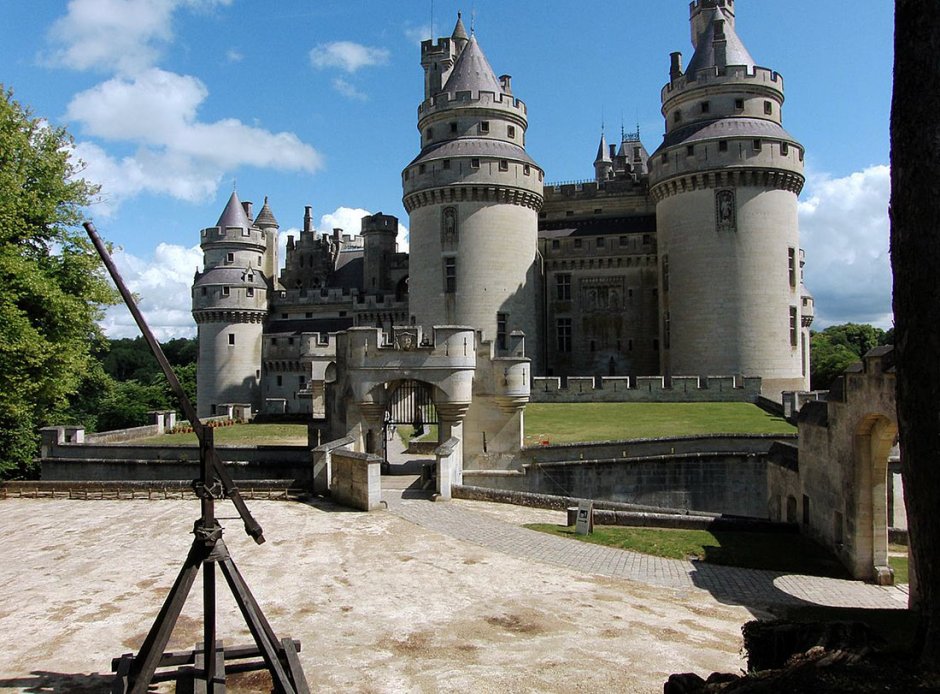 Замок Шато де Пьерфон Франция
