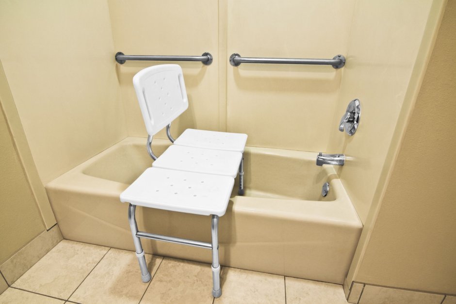 Приспособления для ванны для инвалидов