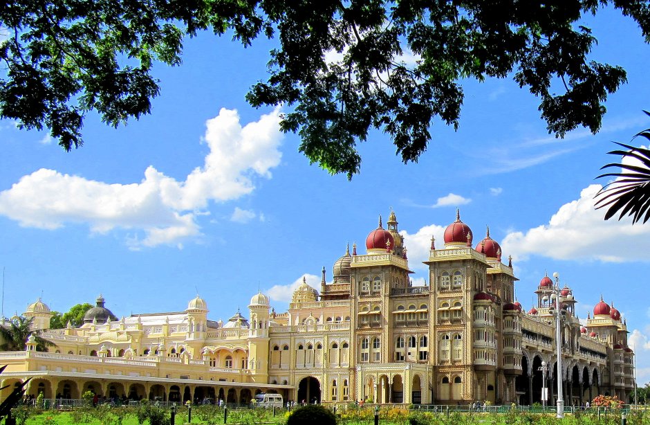 Дворец Махараджа Вришабхану