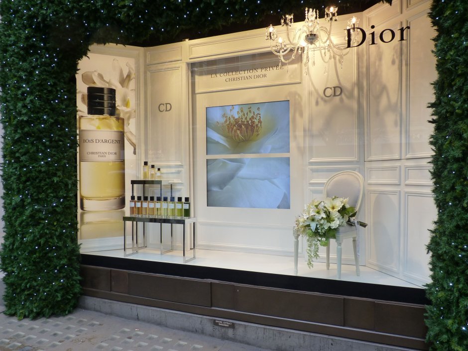 Витрины Dior Dior storefronts