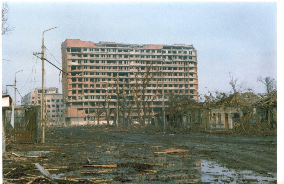 Город Грозный после войны и сейчас