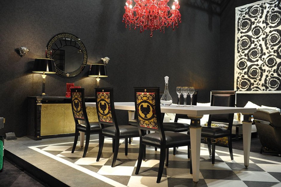 Мебель Gianni Versace