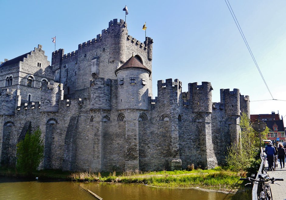 Замок графов Фландрии (Гравенстен)