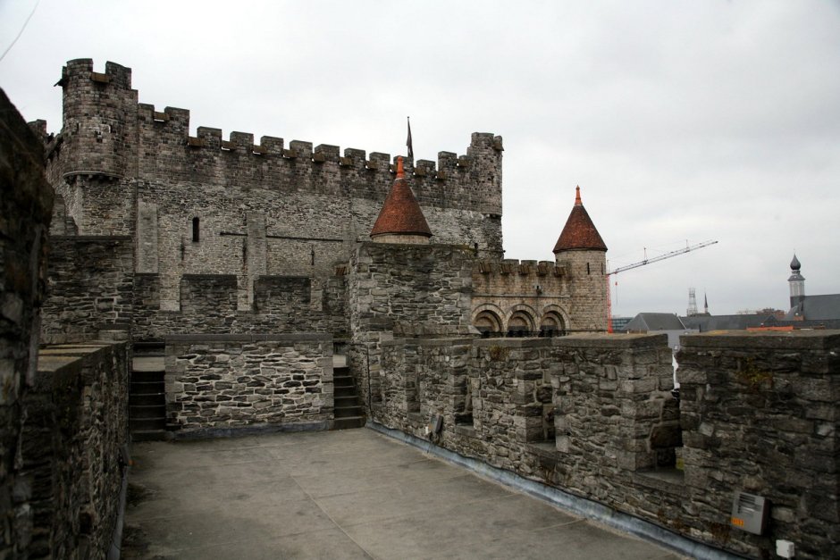 Замок графов Фландрии интерьер