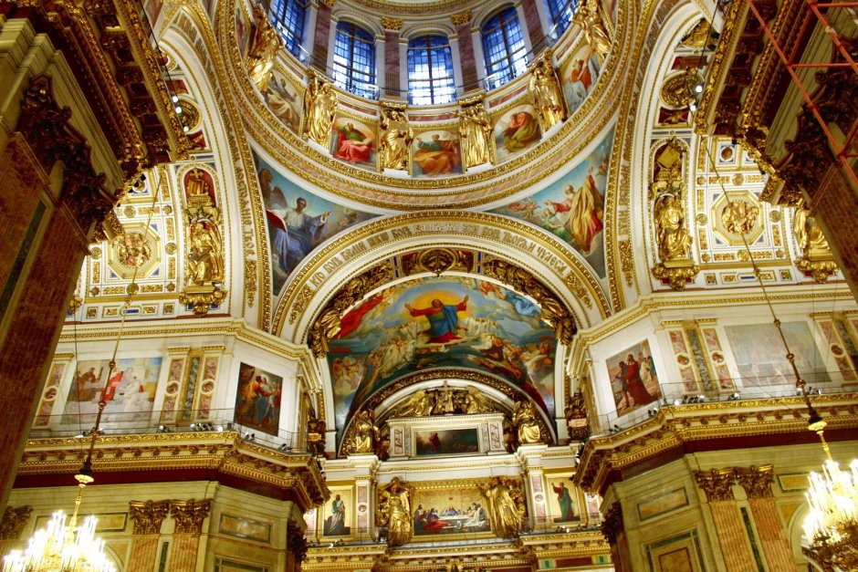 Исаакиевский собор в Санкт-Петербурге внутри