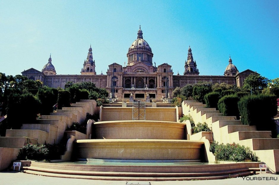 Национальный дворец Монжуик в Барселоне
