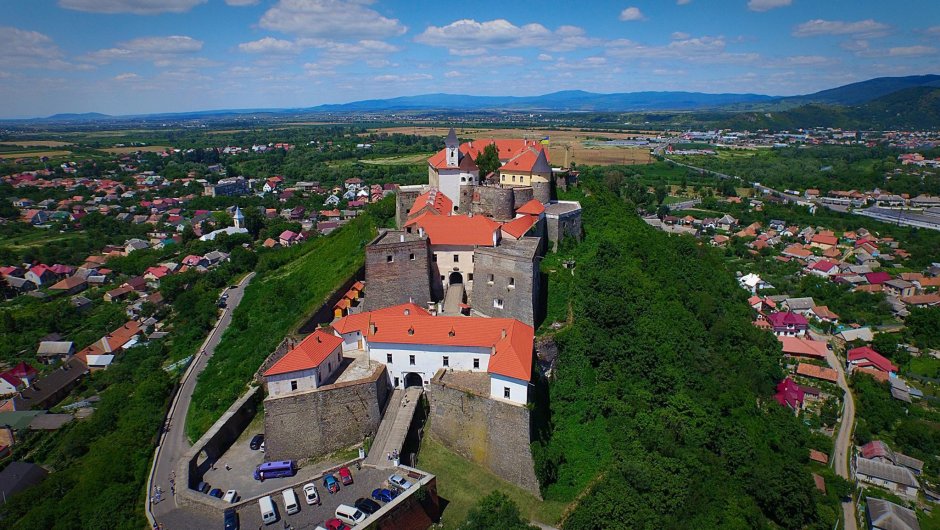 Замок графа Шенборна Закарпатье