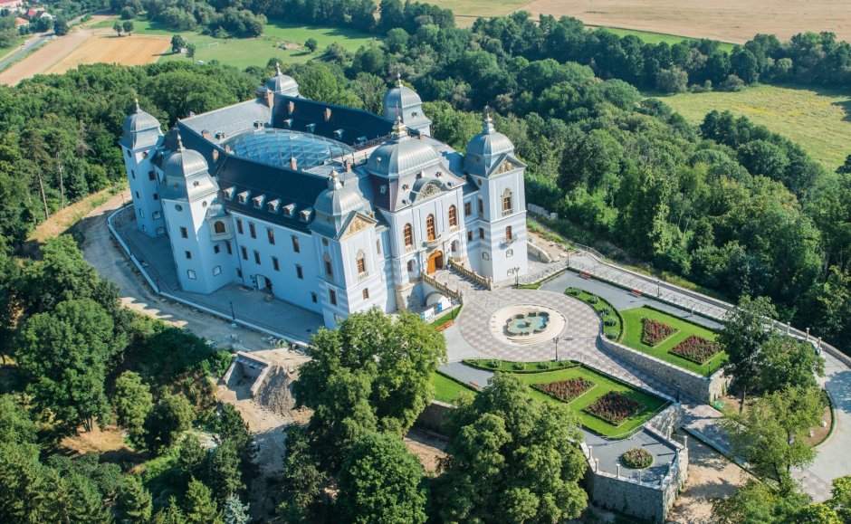 Замок в Ярославской области