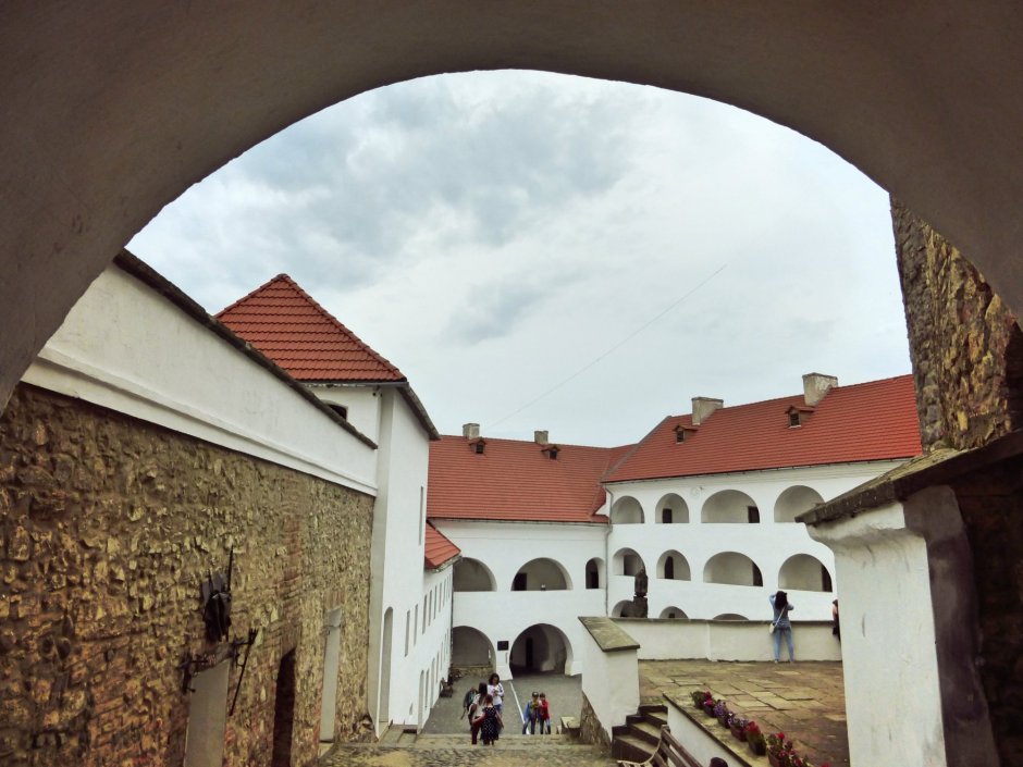 Закарпатские замки Мукачево Ужгород